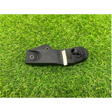 Кронштейн корпуса воздушного фильтра