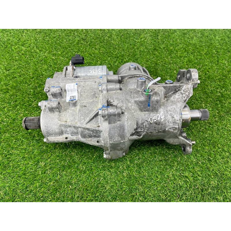 Роздавальна коробка (трансмісія) FORD ESCAPE MK4 2020 1.5 LX6Z7251B