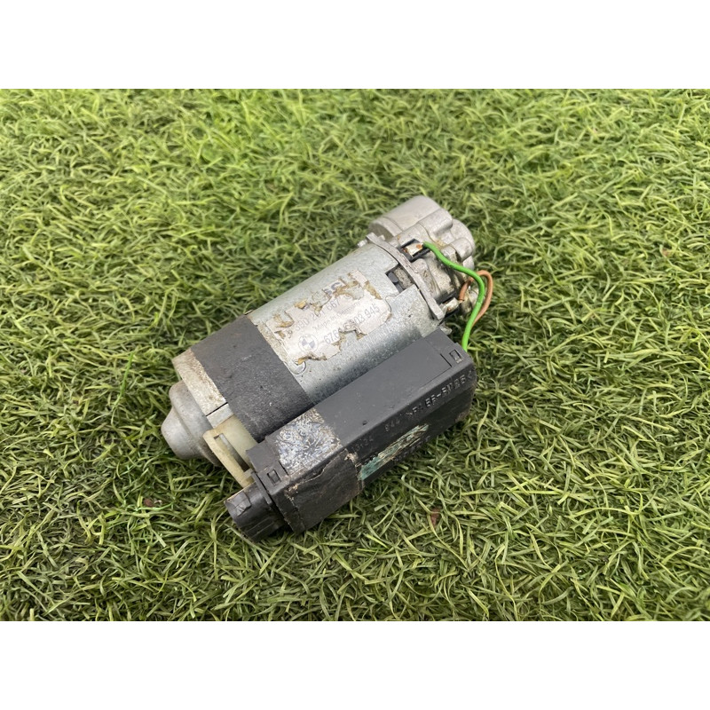 Моторчик регулювання рульової колонки (електрика) BMW X5 E53 M57d30 67646903945