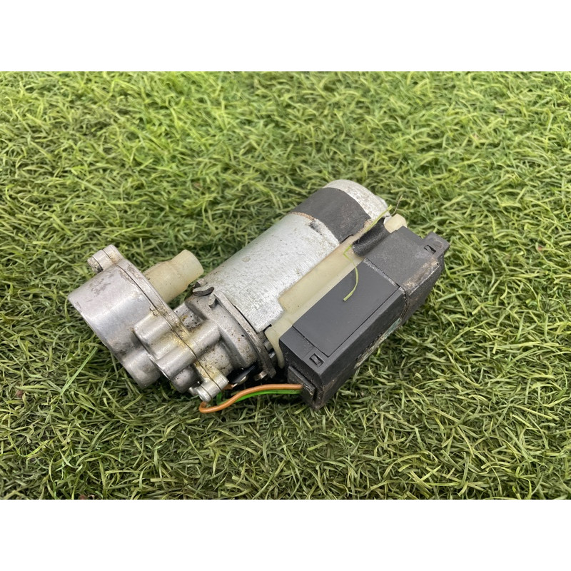 Моторчик регулювання рульової колонки (електрика) BMW X5 E53 M57d30 67646903945