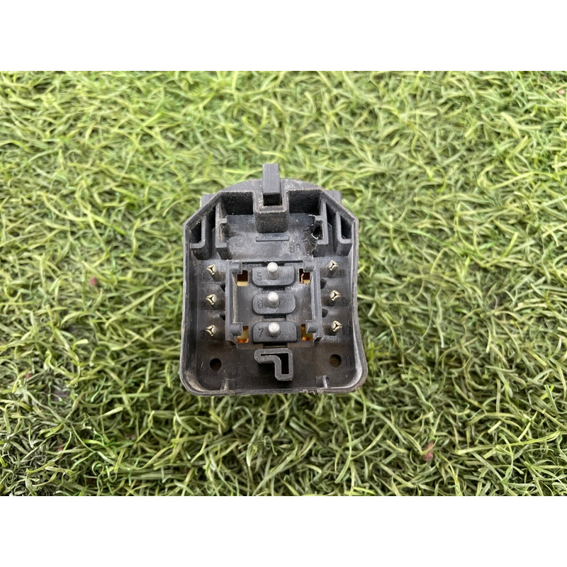 Контактна група (електрика) BMW X5 E53 M57d30 61326901962