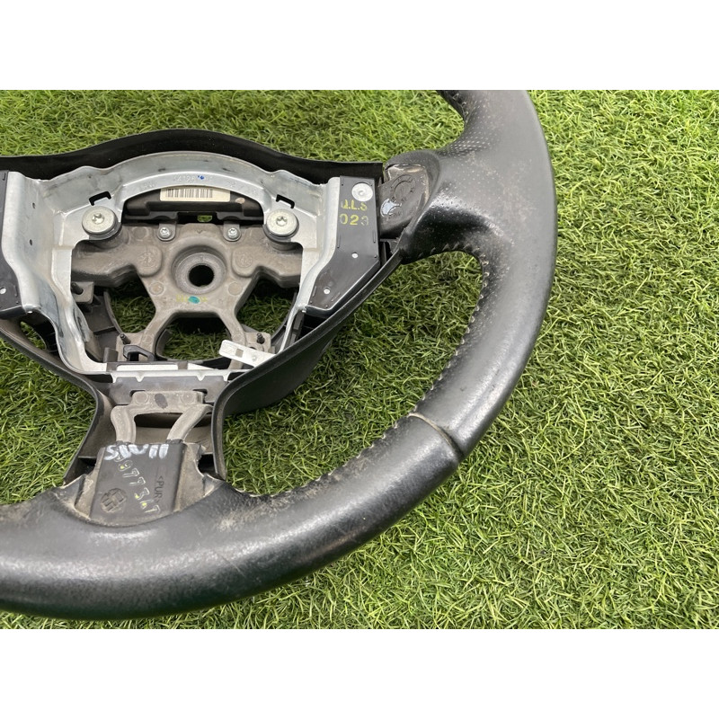 Кермо (салон) Nissan Juke F15 2013 1.6 484301kb1c