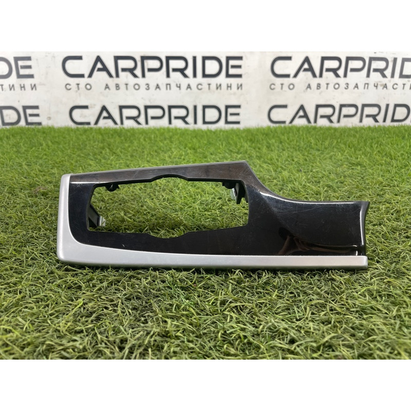 Декоративна накладка торпеди (салон) BMW 5-series F10 2013 N63B44 51459192935