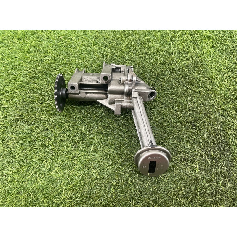 Маслонасос (двигатель и элементы) RENAULT Megane 3 1.5 150108334R