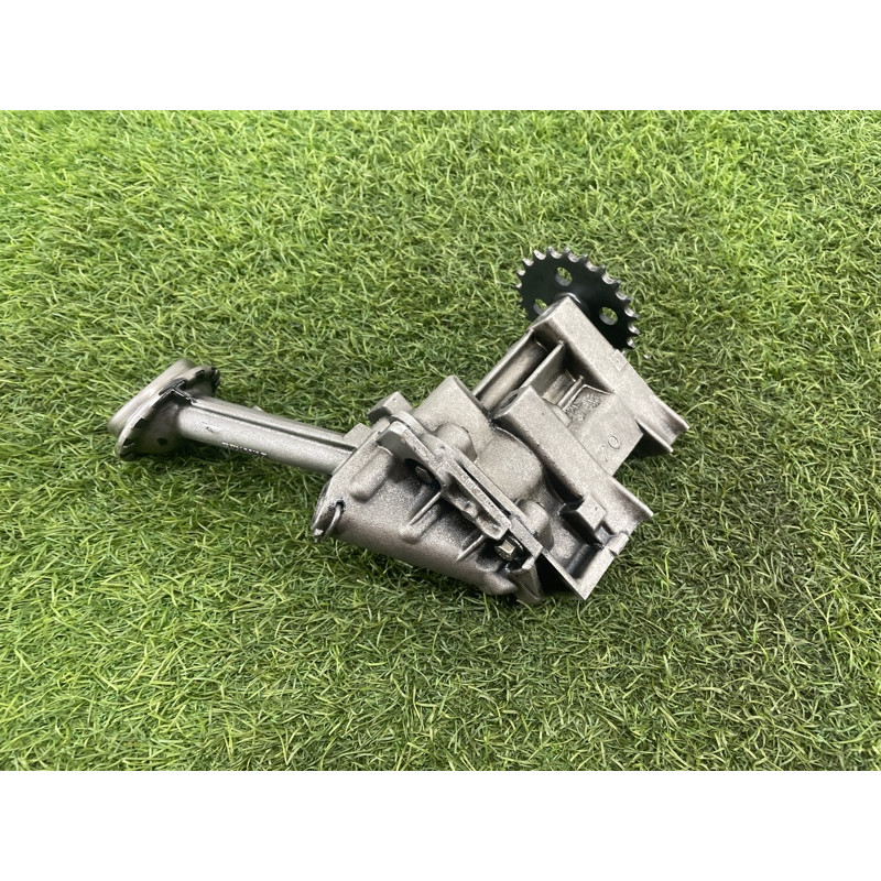 Маслонасос (двигатель и элементы) RENAULT Megane 3 1.5 150108334R