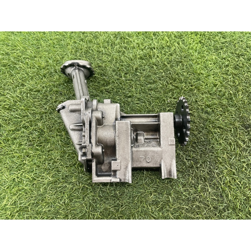 Маслонасос (двигатель и элементы) RENAULT Megane 3 1.5 150108334R