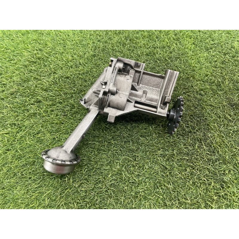 Маслонасос (двигатель и элементы) RENAULT Megane 3 1.5 150108334R