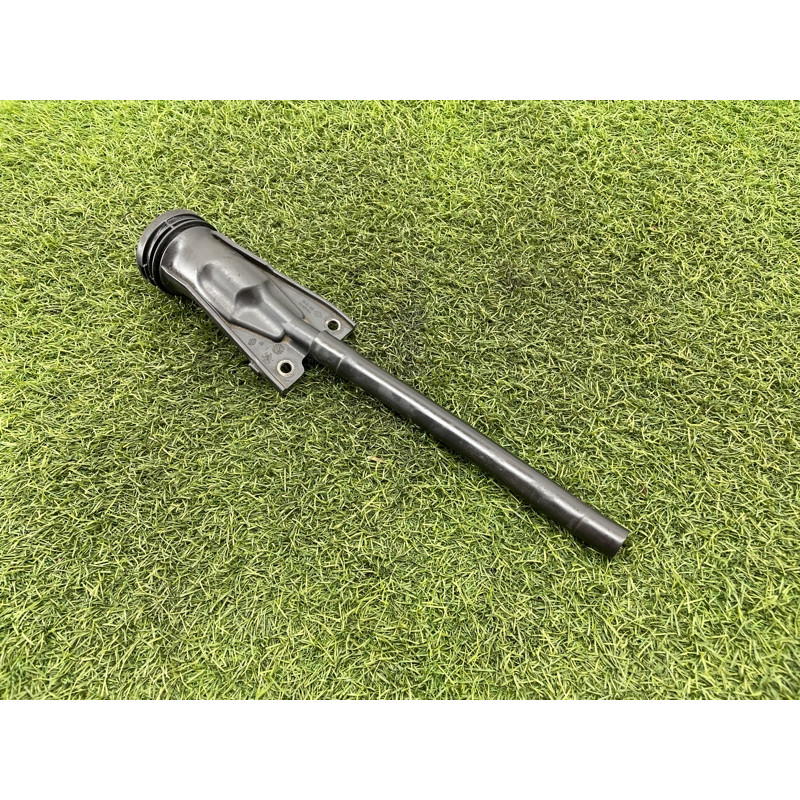 Направляющая масляного щупа (двигатель и элементы) RENAULT Megane 3 1.5 111513550R