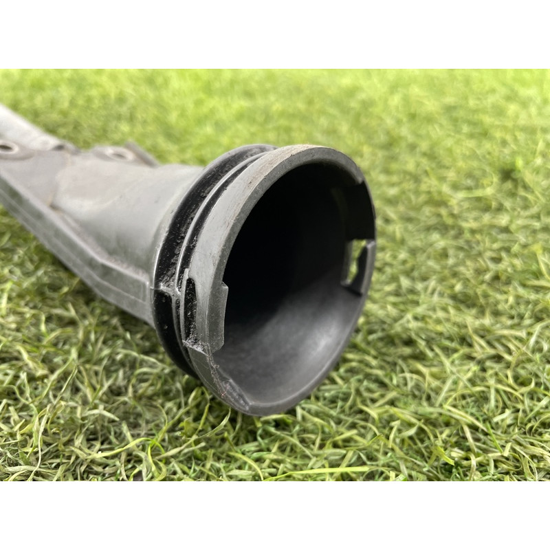 Направляющая масляного щупа (двигатель и элементы) RENAULT Megane 3 1.5 111513550R