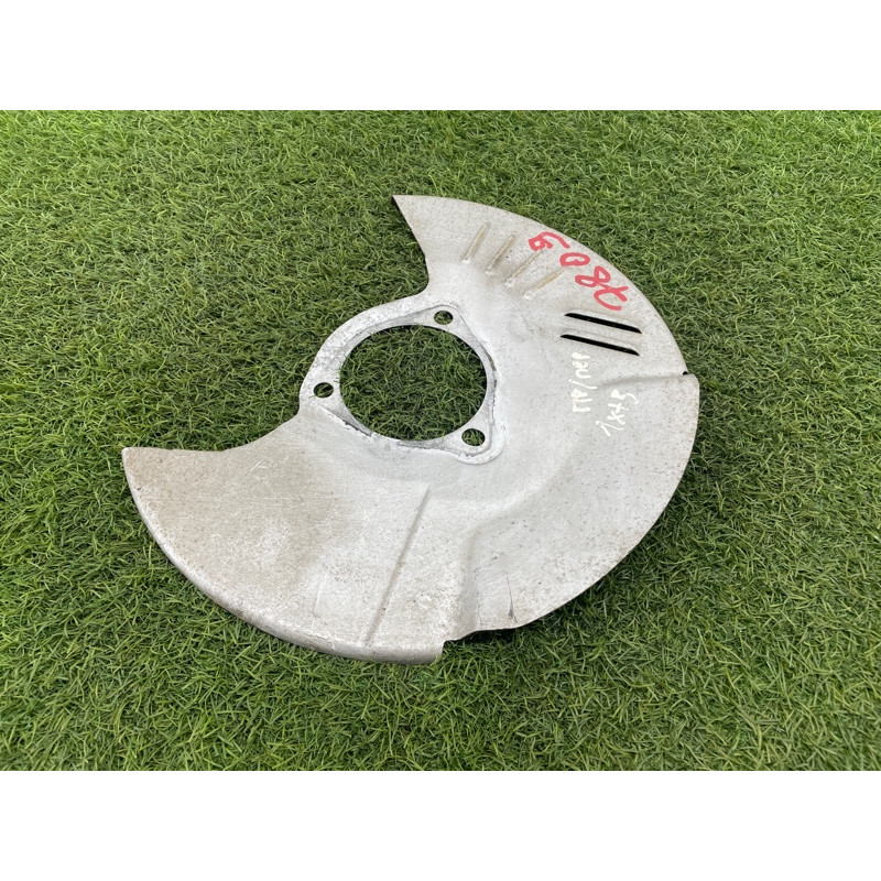 Пыльник тормозного диска (тормозная система) Cadillac Xt5 1 2016 3.6 23334435