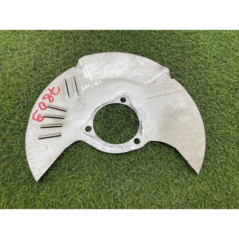 Пыльник тормозного диска (тормозная система) Cadillac Xt5 1 2016 3.6 23334435