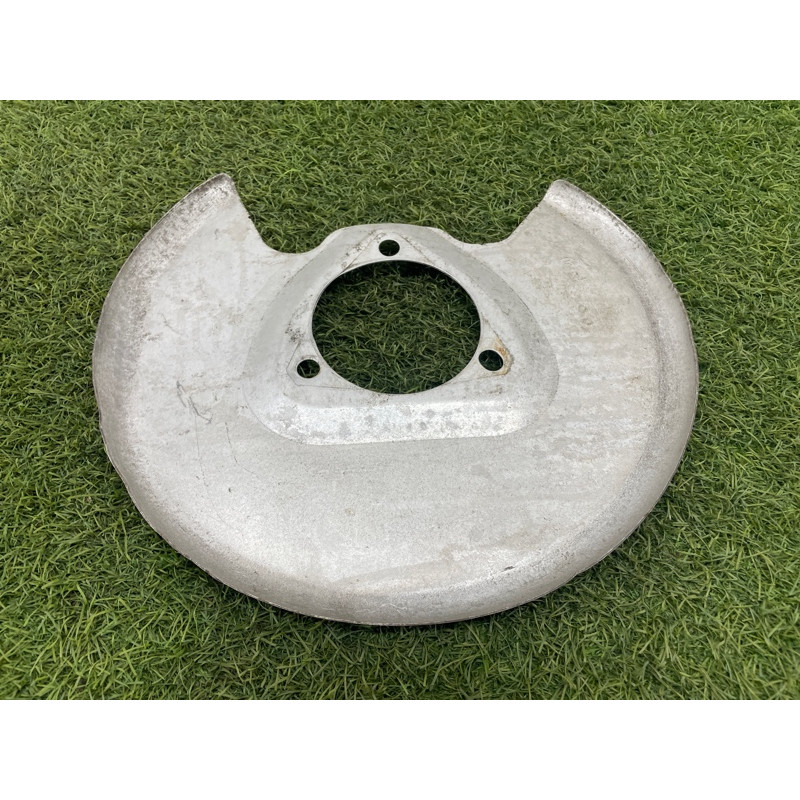 Пыльник тормозного диска (тормозная система) Cadillac Xt5 1 2016 3.6 22995250