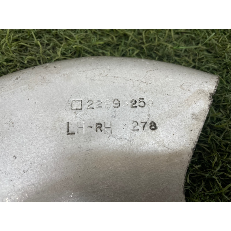 Пыльник тормозного диска (тормозная система) Cadillac Xt5 1 2016 3.6 22995250