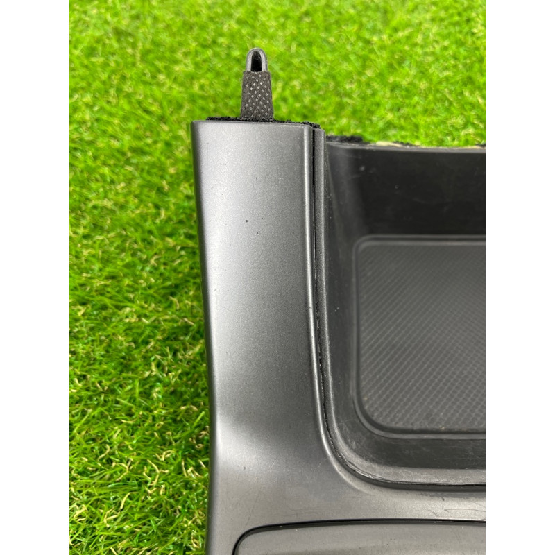 Накладка центральной консоли (салон) KIA Sorento UM 2013 2.4 846501U200VA