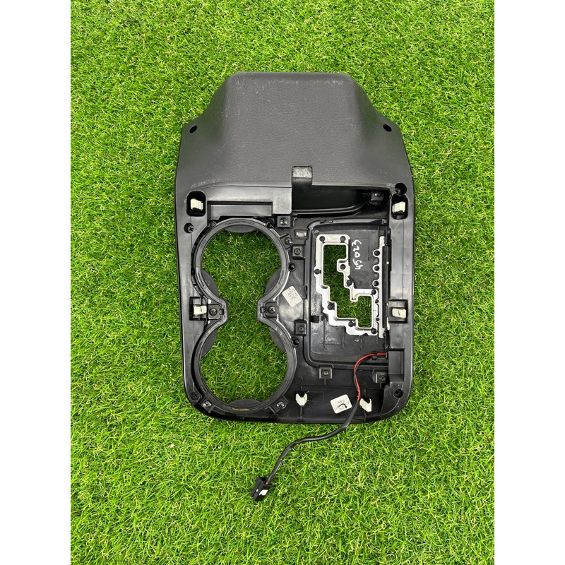 Накладка центральной консоли (салон) KIA Sorento UM 2013 2.4 846501U200VA