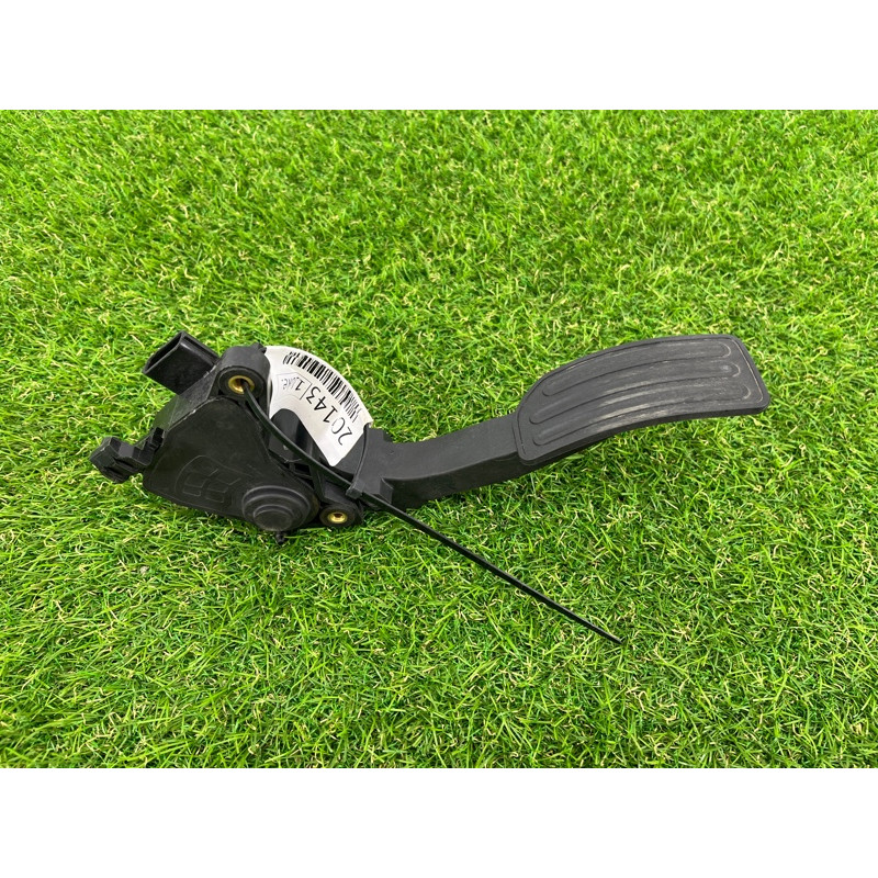 Педаль газа (электрика двигателя) Nissan Juke F15 2011 1.6 180021KM0A