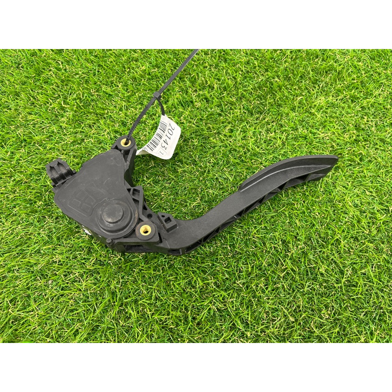 Педаль газа (электрика двигателя) Nissan Juke F15 2011 1.6 180021KM0A