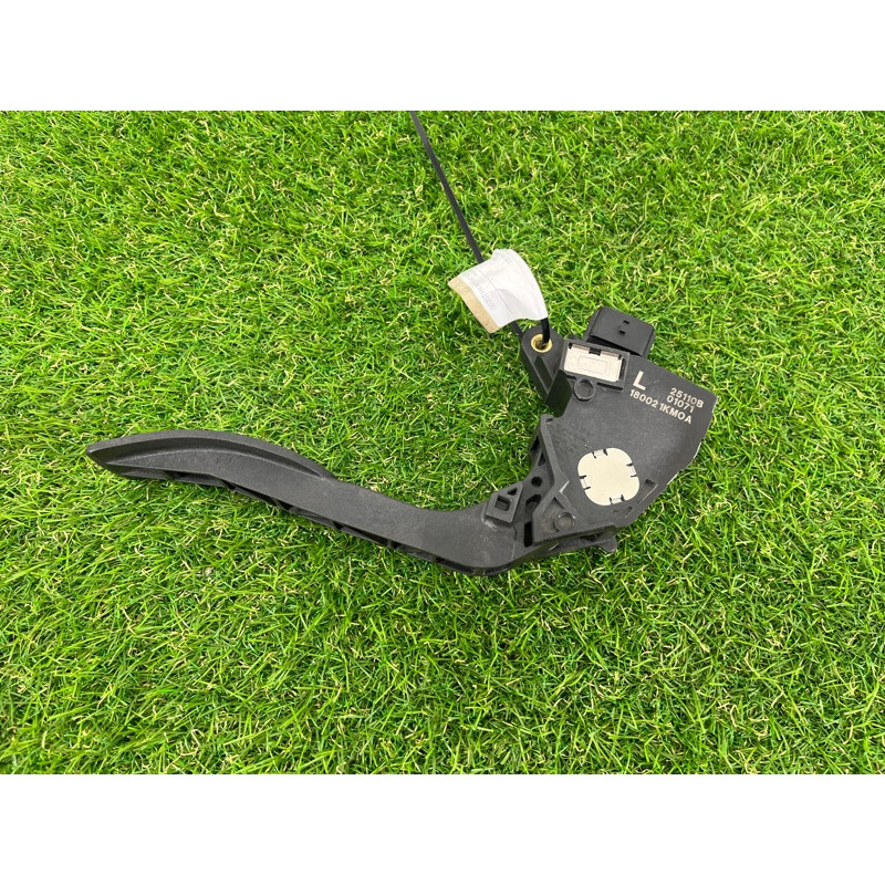 Педаль газа (электрика двигателя) Nissan Juke F15 2011 1.6 180021KM0A