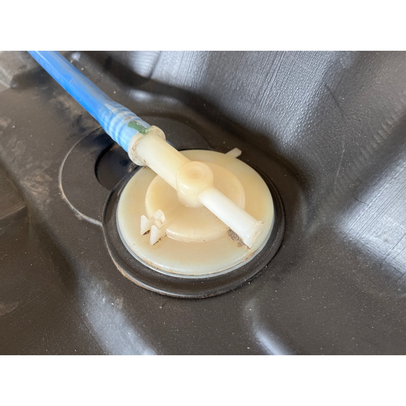 Топливный бак (топливная система) Volkswagen Touareg II NF 2013 3.0 TDI 7P6201075K