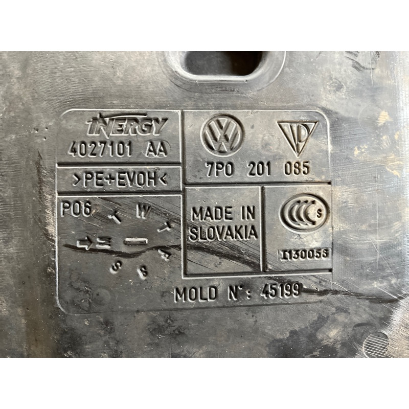 Топливный бак (топливная система) Volkswagen Touareg II NF 2013 3.0 TDI 7P6201075K