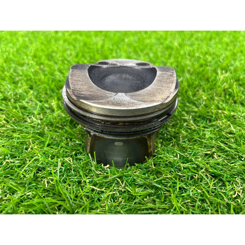 Поршень (двигатель и элементы) FORD Focus MK3 2016 1.0 CM5Z6108D