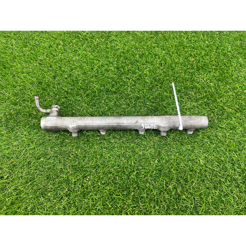 Топливная рампа (топливная система) BMW 3-series E90 13537787164