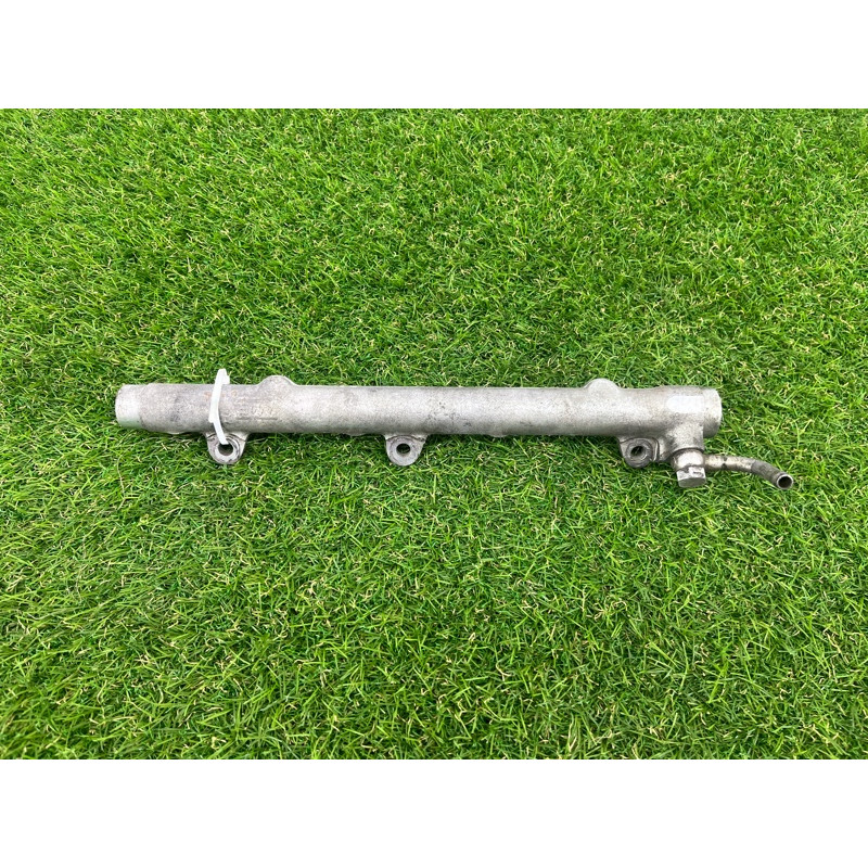 Топливная рампа (топливная система) BMW 3-series E90 13537787164