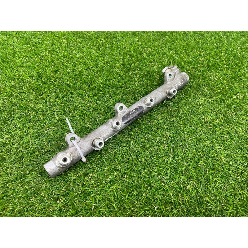 Топливная рампа (топливная система) BMW 3-series E90 13537787164