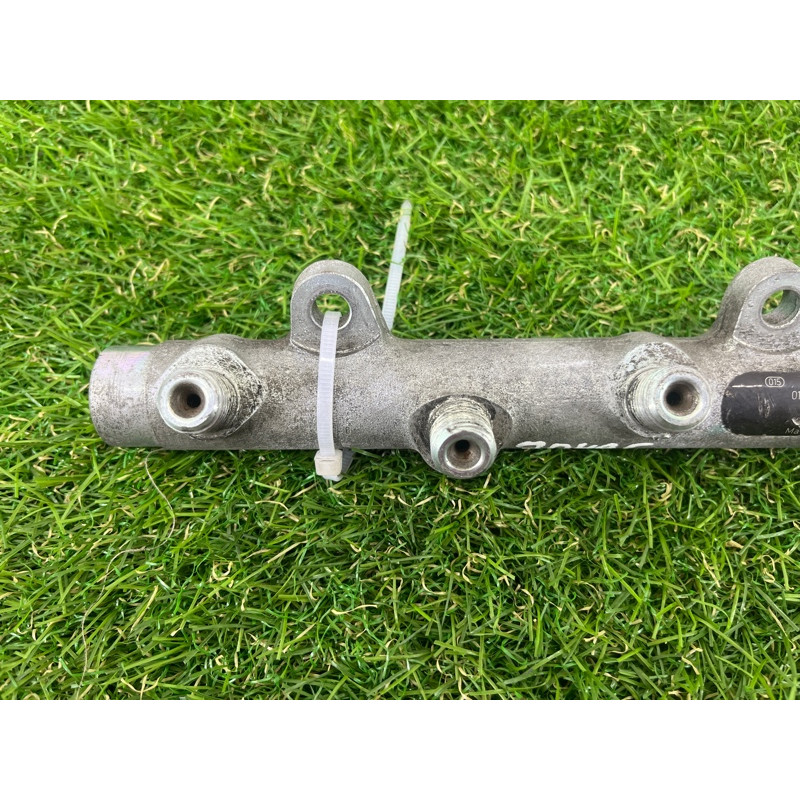 Топливная рампа (топливная система) BMW 3-series E90 13537787164