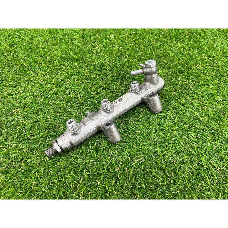 Топливная рампа (топливная система) Volkswagen Touareg II NF 2013 3.0 TDI 059130090CN