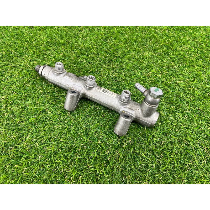 Топливная рампа (топливная система) Volkswagen Touareg II NF 2013 3.0 TDI 059130090CN