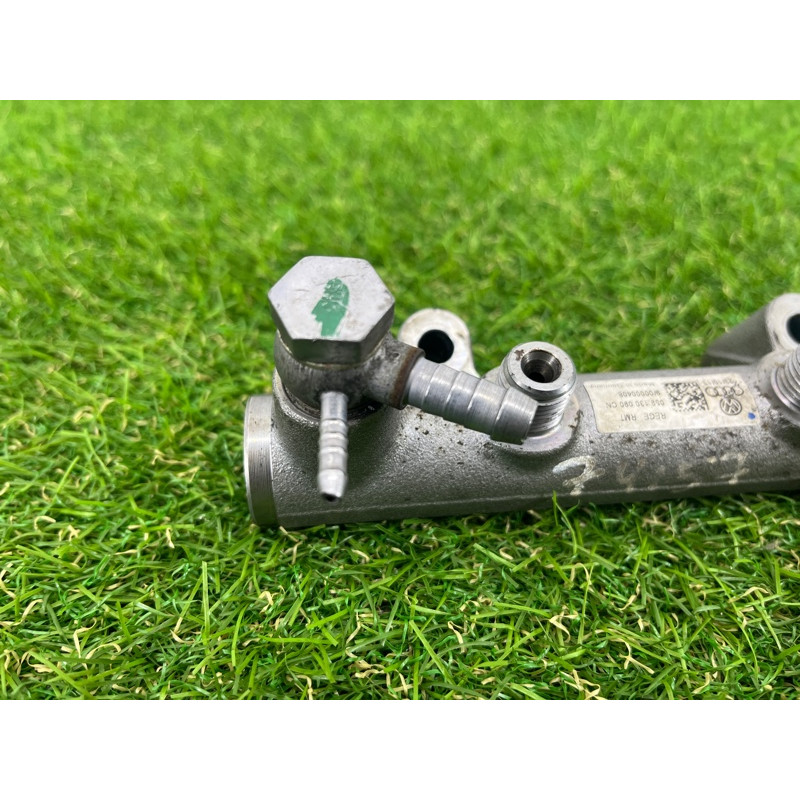 Топливная рампа (топливная система) Volkswagen Touareg II NF 2013 3.0 TDI 059130090CN