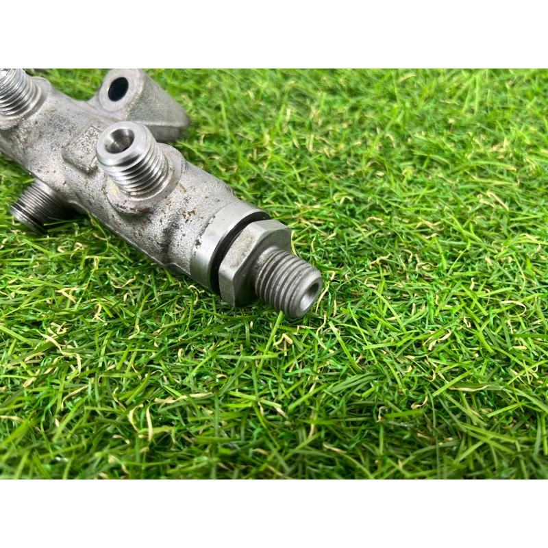 Топливная рампа (топливная система) Volkswagen Touareg II NF 2013 3.0 TDI 059130090CN