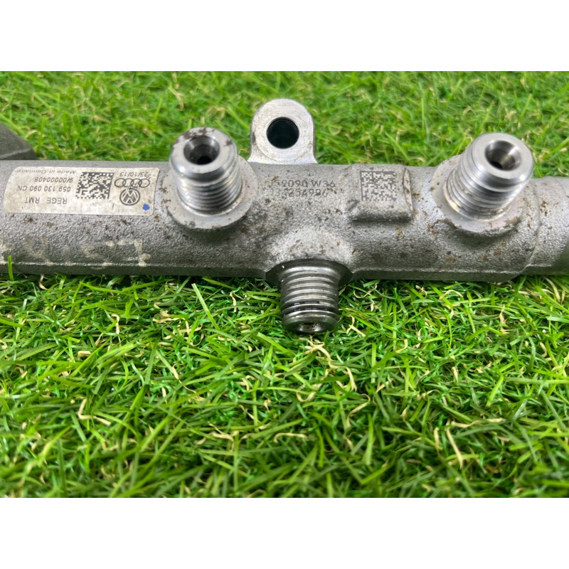 Топливная рампа (топливная система) Volkswagen Touareg II NF 2013 3.0 TDI 059130090CN