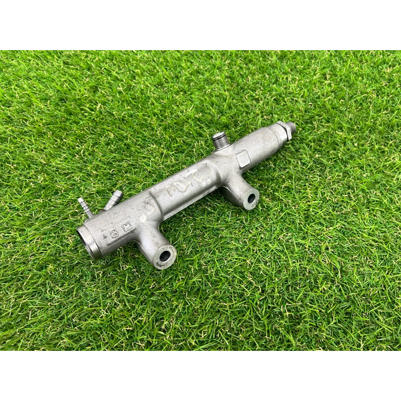 Топливная рампа (топливная система) Volkswagen Touareg II NF 2013 3.0 TDI 059130090CN