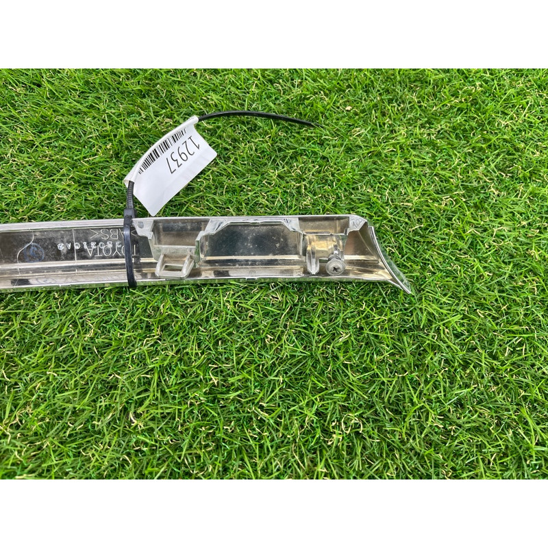 Молдинг решетки радиатора (кузов и элементы) Toyota Hilux GUN125 531250K040