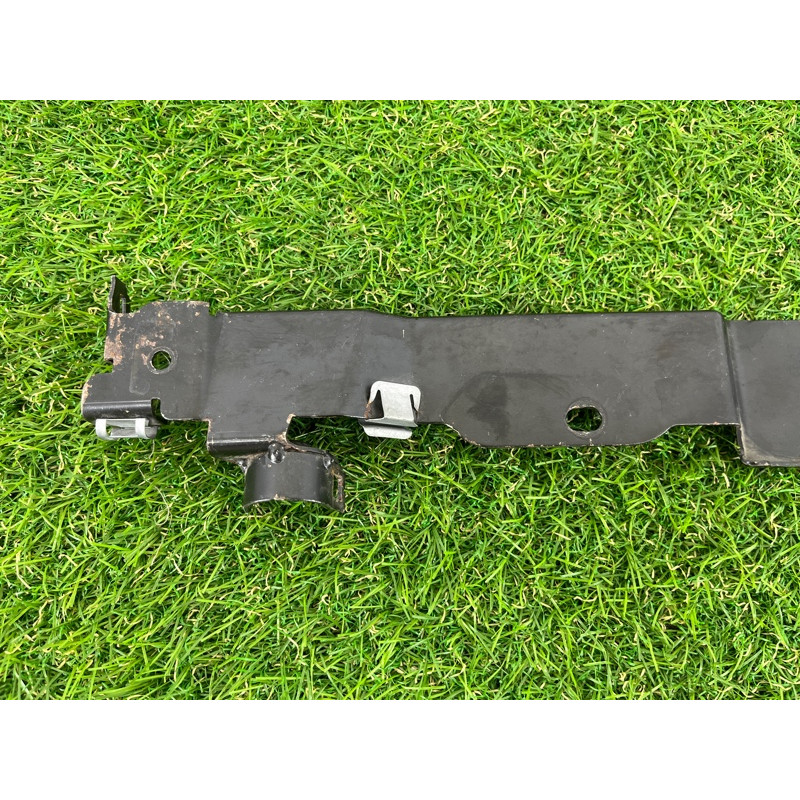 Кронштейн (двигатель и элементы) BMW 5-series F10 2013 N63B44 13717577453