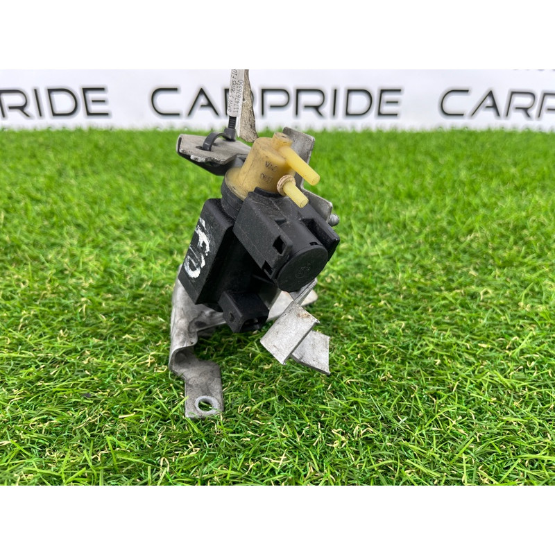 Вакуумный клапан (двигатель и элементы) BMW 5-series F10 2013 N63B44 11747626350