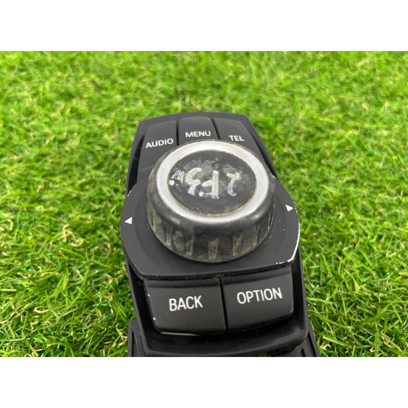 Блок кнопок мультимедіа (електрика / блок управління) BMW 3-series F30 2013 N47D20 65829261704