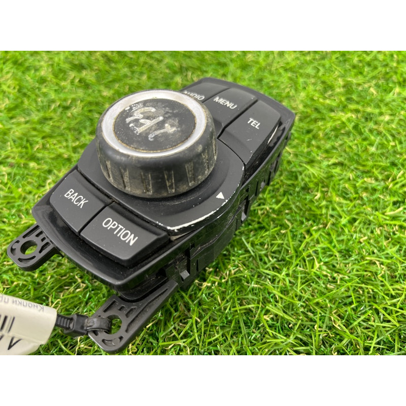 Блок кнопок мультимедіа (електрика / блок управління) BMW 3-series F30 2013 N47D20 65829261704