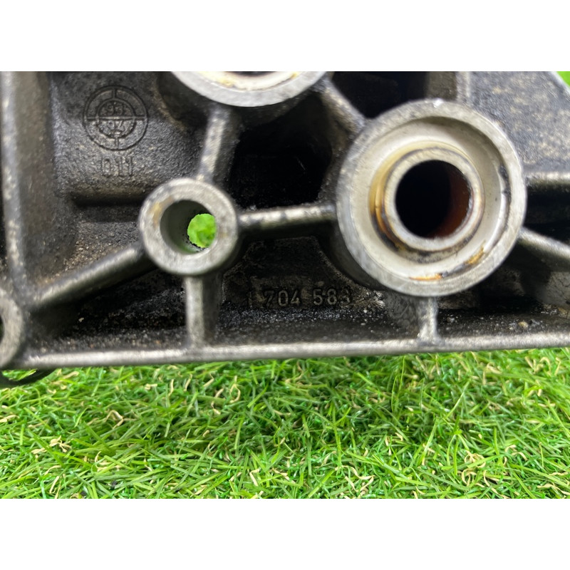 Кронштейн подушки двигателя (кронштейны двигателя) BMW 7-series E38 1996 M60B40 22121704581