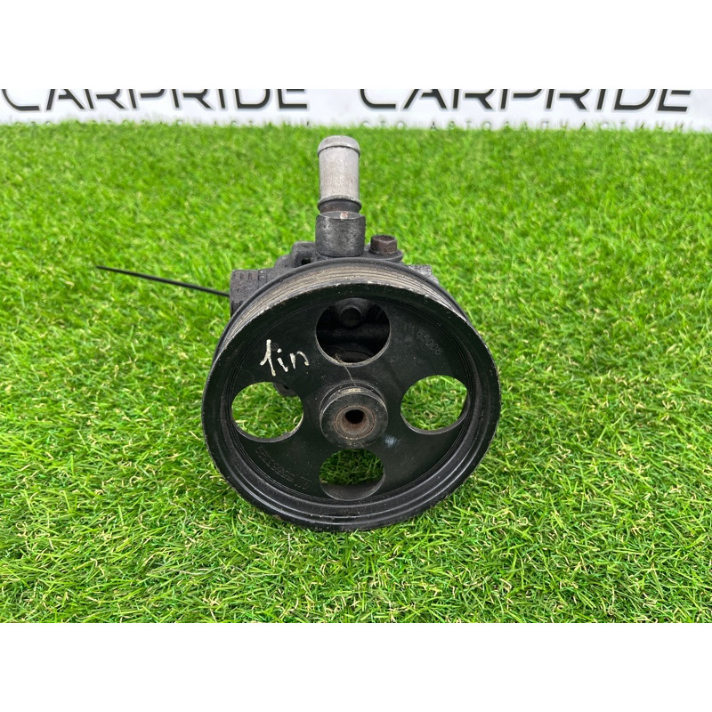 Насос гидроусилителя руля (рулевое управление) Opel Insignia A 2010 2.0 DTH 55563329