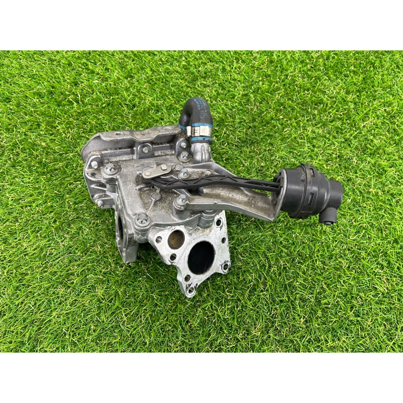 Байпасный клапан (двигатель и элементы) Mercedes-Benz E-class w212 2013 2.2 CDI A6511400502