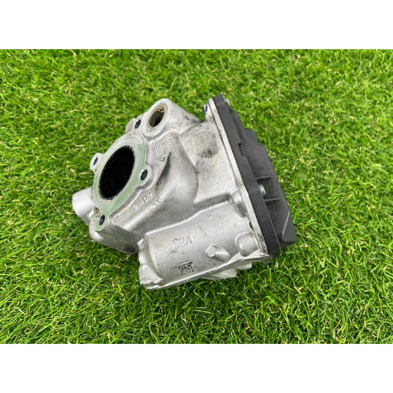 Клапан ЕГР (двигатель и элементы) Mercedes-Benz E-class w212 2013 2.2 CDI A6511400860