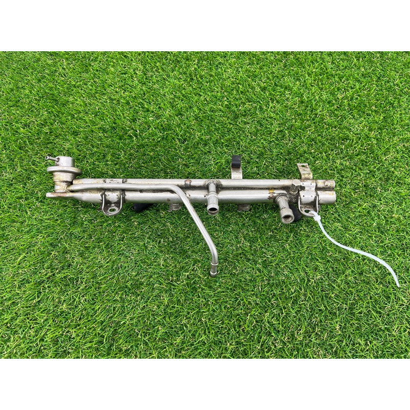 Топливная рампа (топливная система) BMW 3-series E46 13531438215