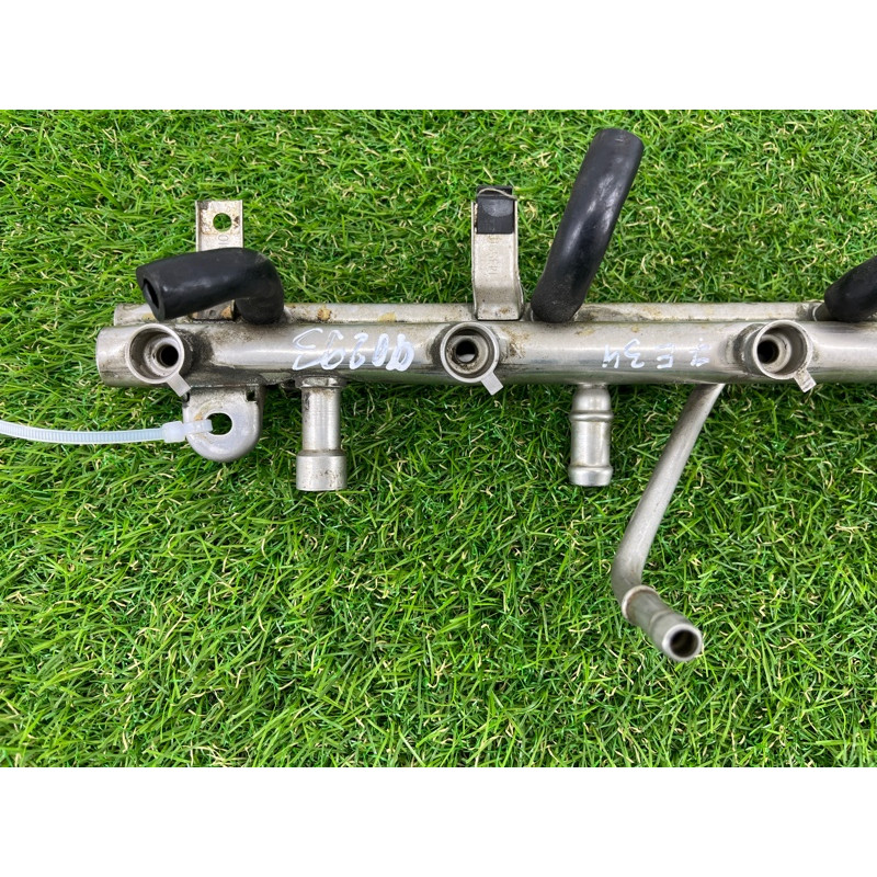 Топливная рампа (топливная система) BMW 3-series E46 13531438215