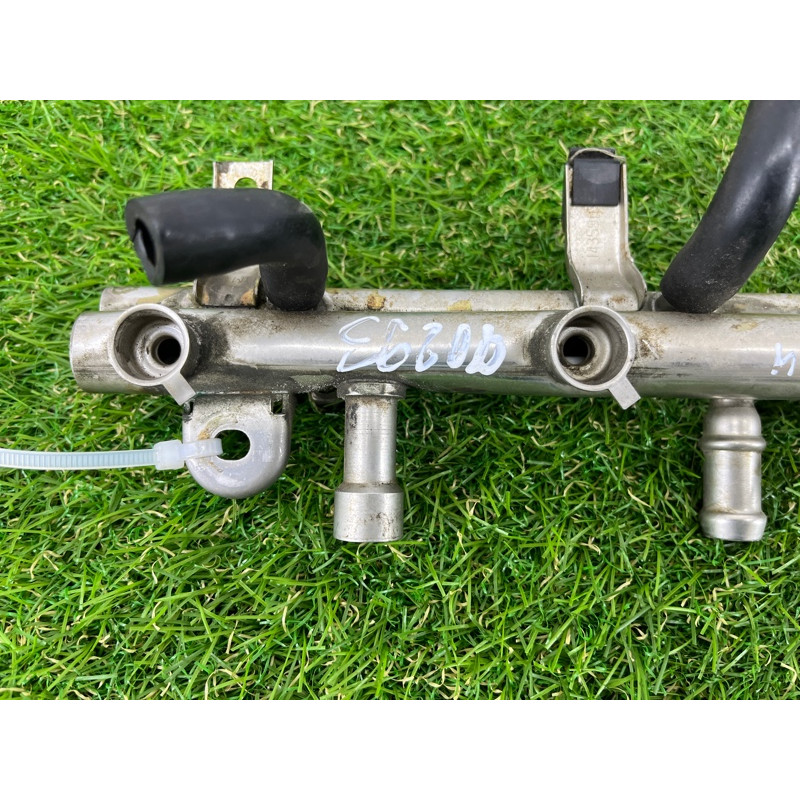 Топливная рампа (топливная система) BMW 3-series E46 13531438215