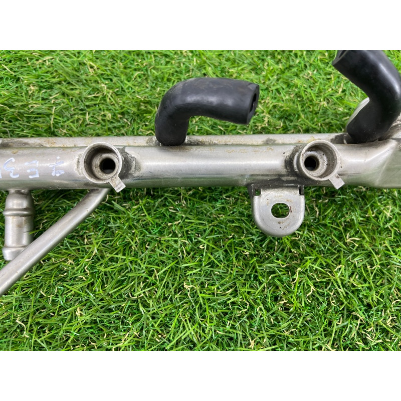 Топливная рампа (топливная система) BMW 3-series E46 13531438215