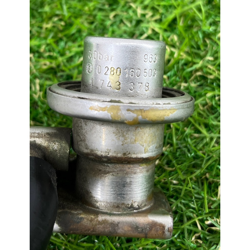 Топливная рампа (топливная система) BMW 3-series E46 13531438215