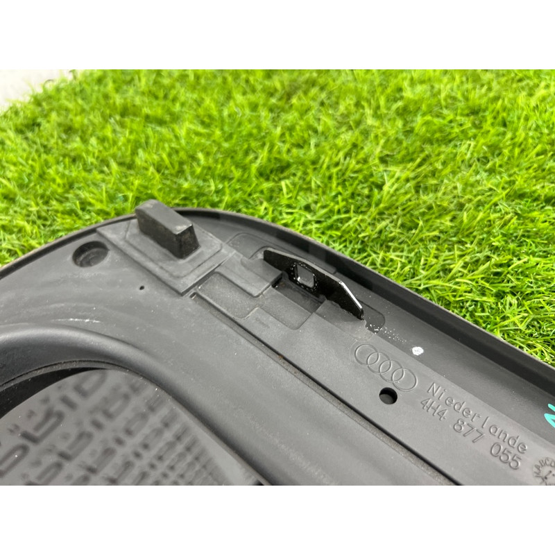 Стекло люка (кузов и элементы) AUDI A8 D4 2011 4,2 4H4877071